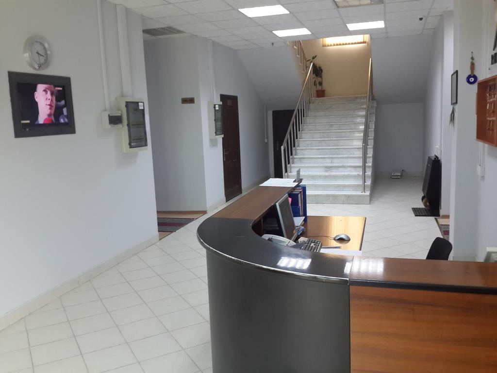 Montenegro Inn Lokbatan Exteriör bild