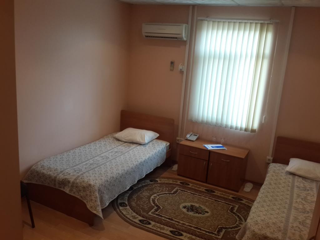 Montenegro Inn Lokbatan Exteriör bild